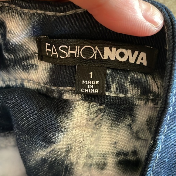 Fashion nova jeans - Picture 3 of 3